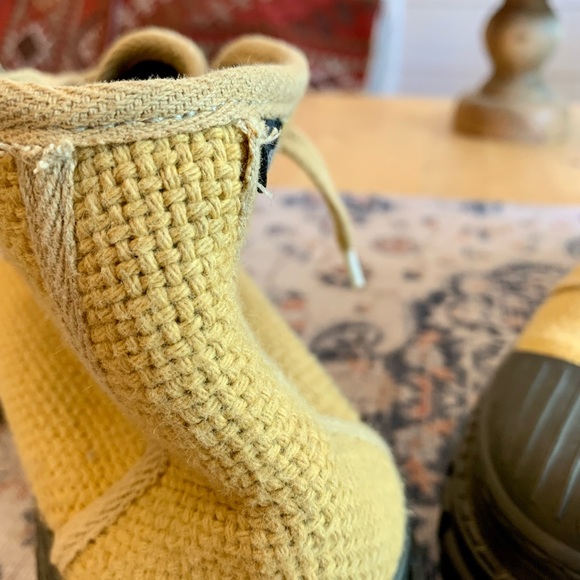 French Veritable Pataugas Canvas High Top Yellow Boots Women’s 11 - Picture 7 of 14